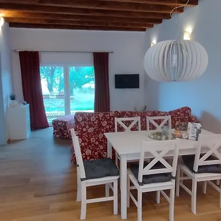 Birkennest 아파트 빈겐암라인